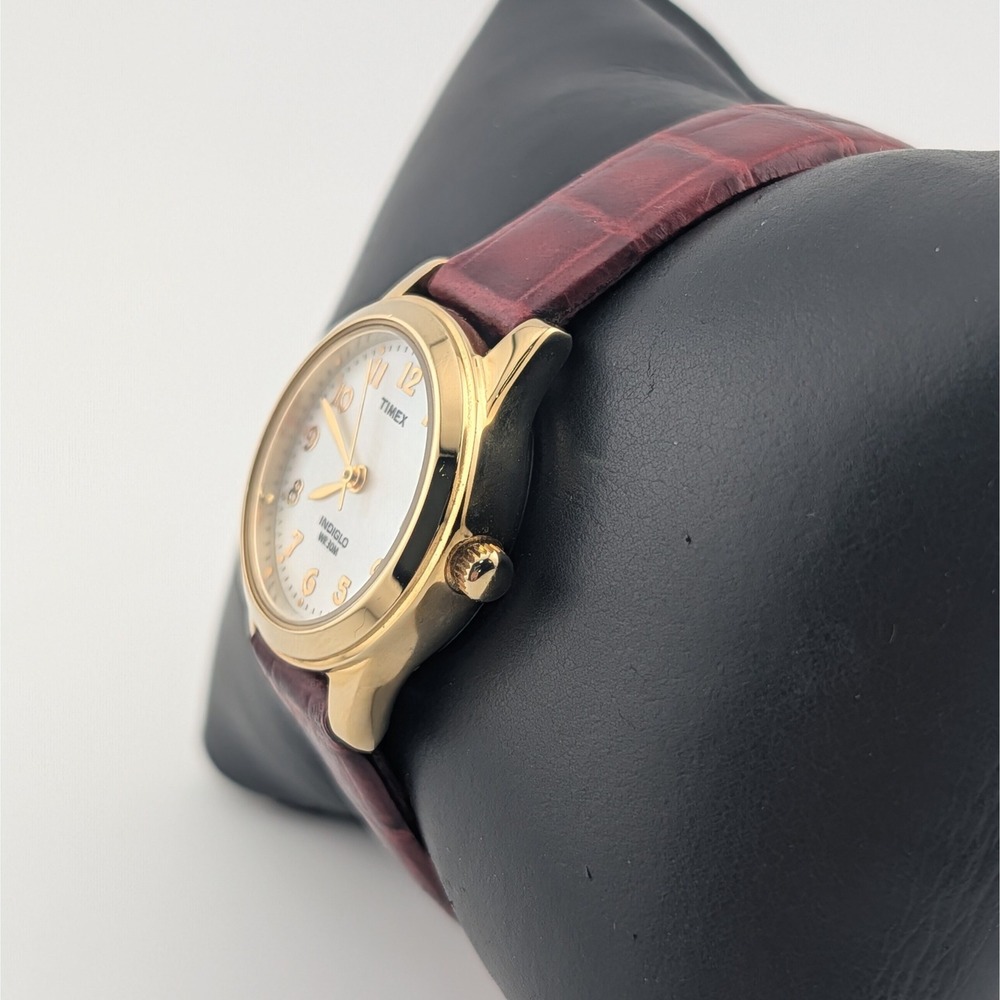 Timex Indiglo Mother of Pearl Dial Gold Tone Burgandy Leather Strap Watch 25mm - Picture 6 of 10